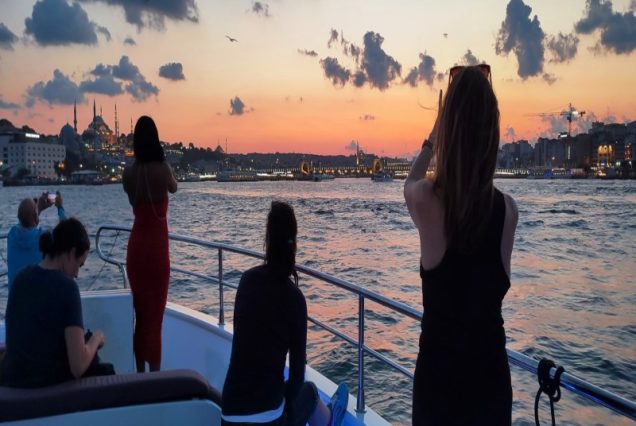 Istanbul Bosphorus Sunset Cruise with Live Guide on a Luxury Yacht